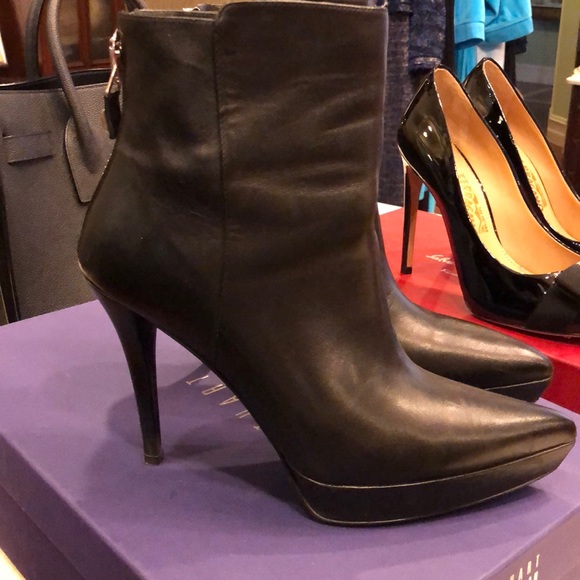 Stuart Weitzman Mizzip Black Leather booties - Picture 5 of 5